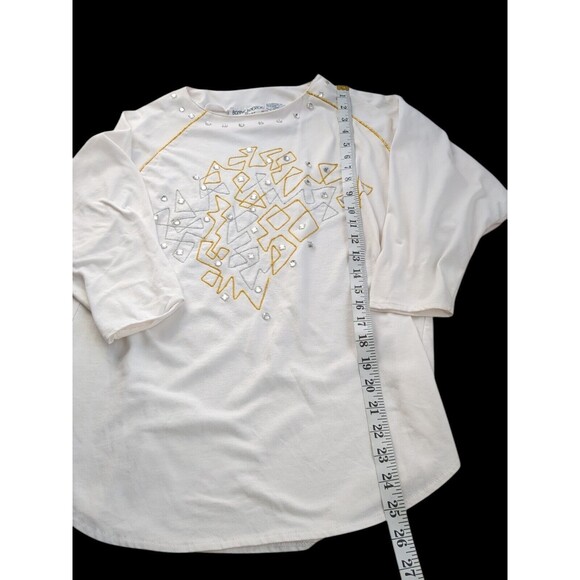 Pretty Cream Colored Shirt By Bonnie Boerer. Rhinestones Gold Trim Woman's Med - Picture 3 of 6